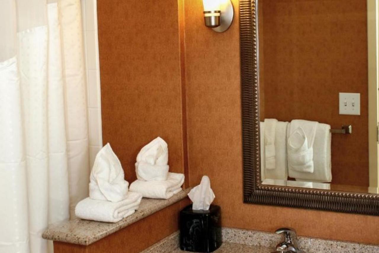 מלון Doubletree By Hilton Front Royal Blue Ridge Shadows מראה חיצוני תמונה