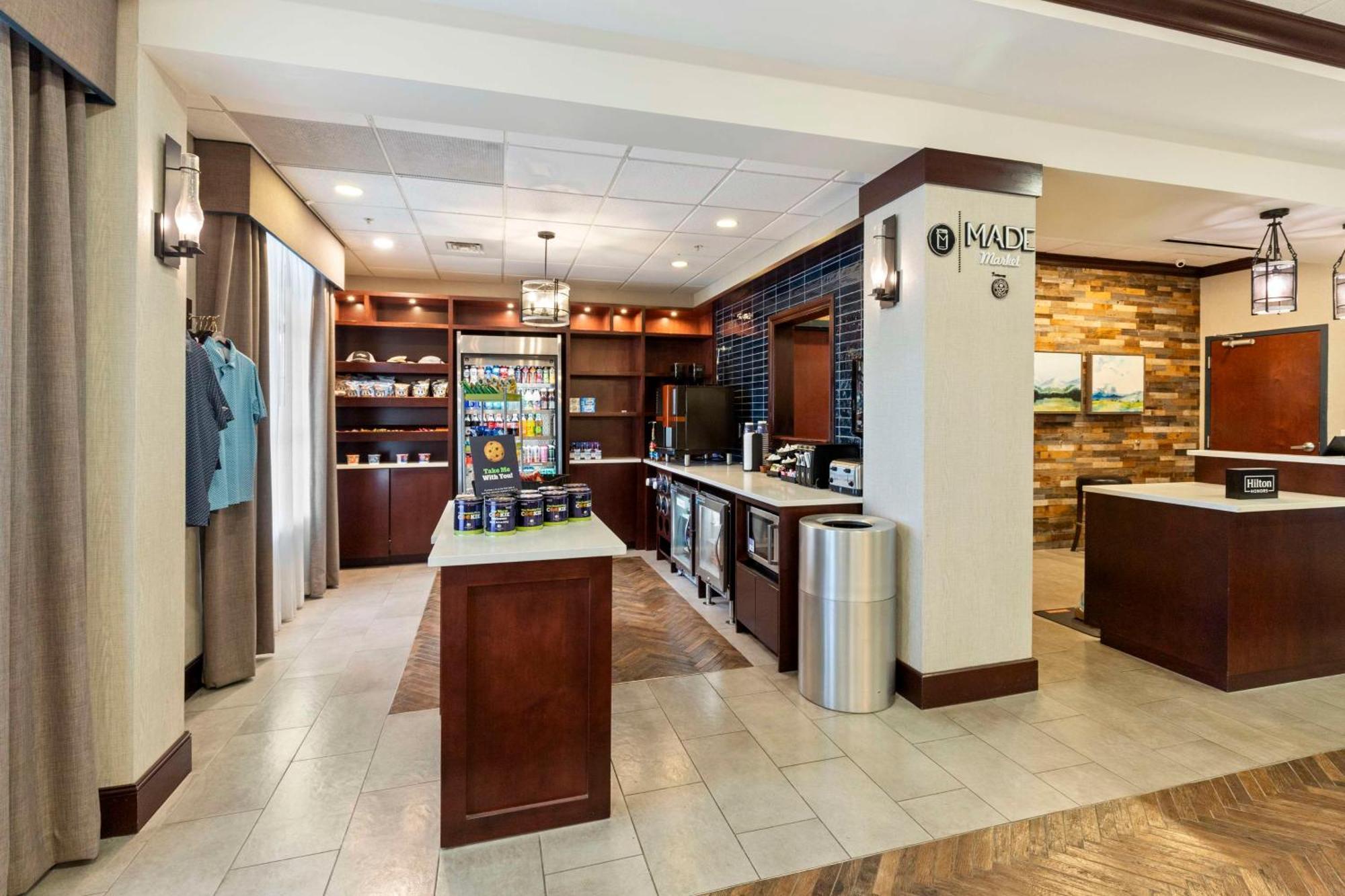 מלון Doubletree By Hilton Front Royal Blue Ridge Shadows מראה חיצוני תמונה