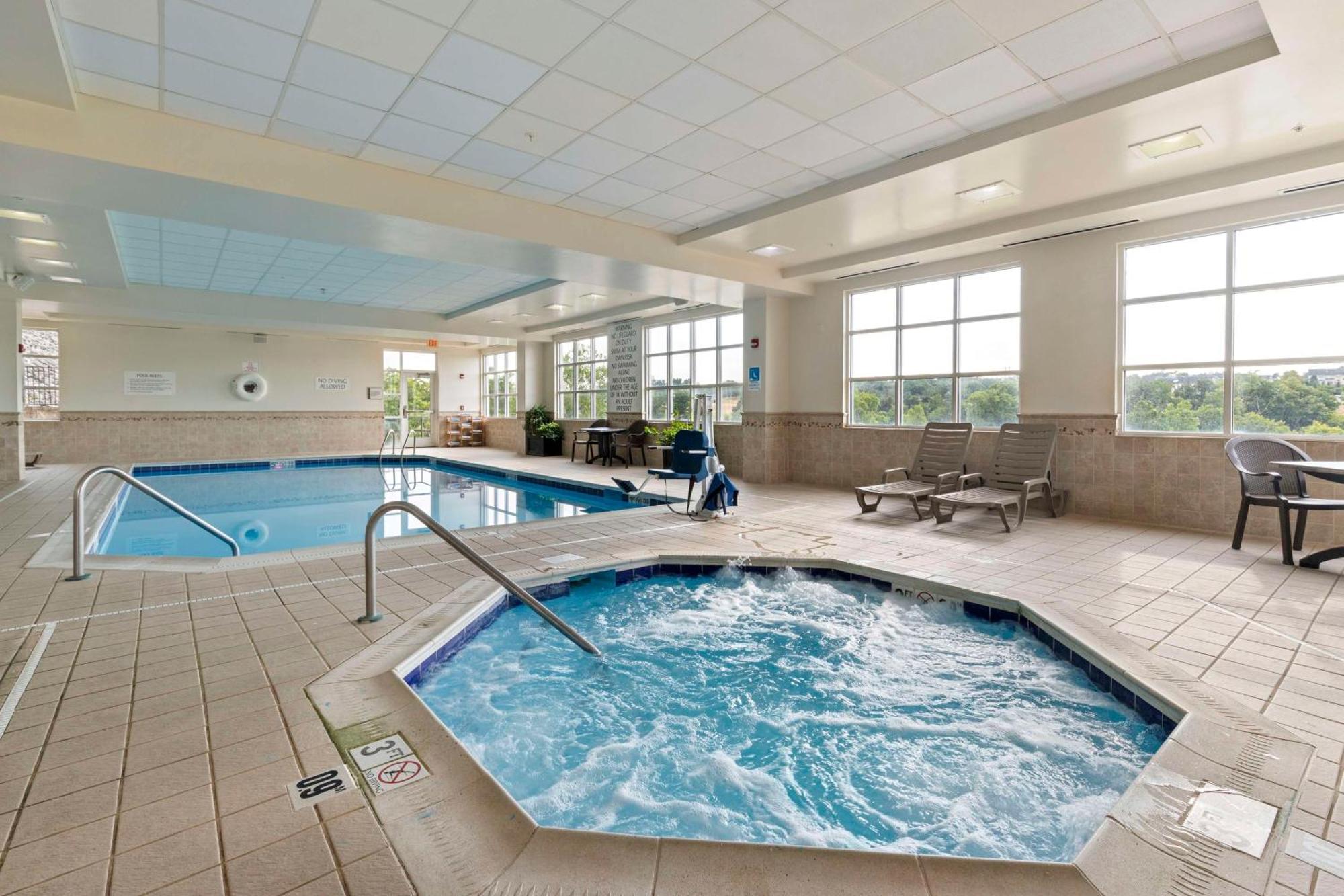 מלון Doubletree By Hilton Front Royal Blue Ridge Shadows מראה חיצוני תמונה