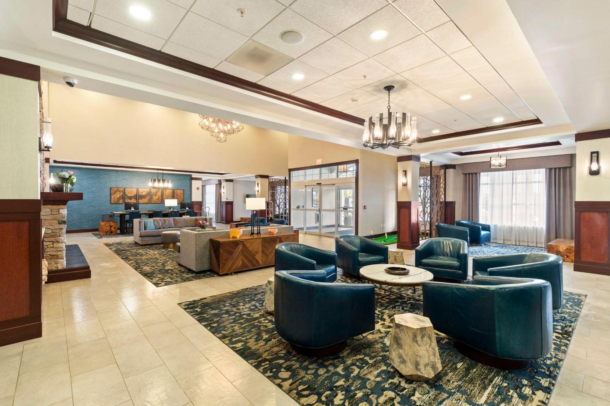 מלון Doubletree By Hilton Front Royal Blue Ridge Shadows מראה חיצוני תמונה