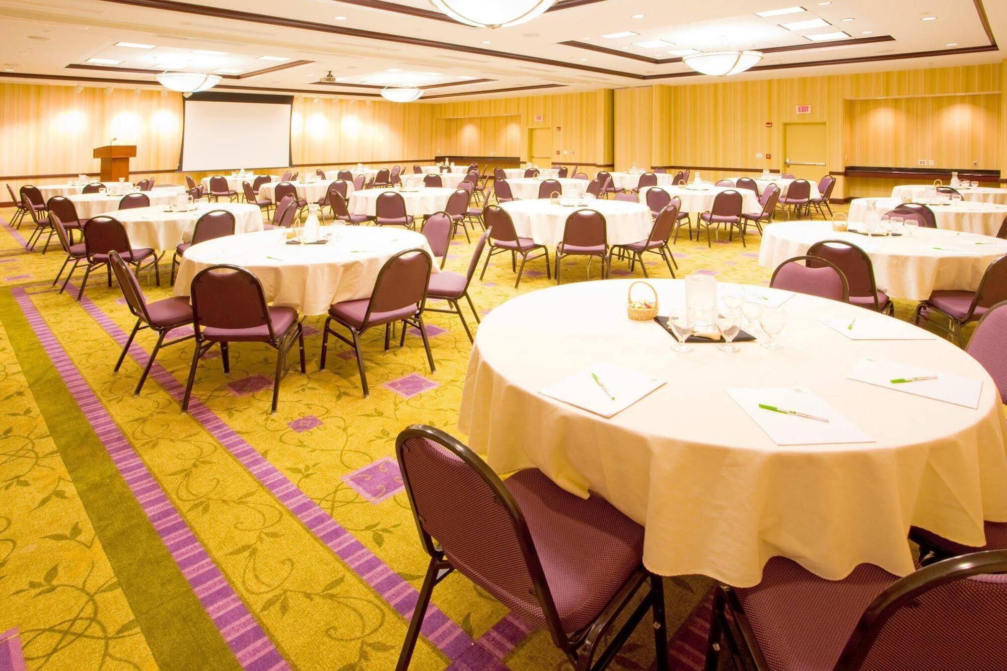 מלון Doubletree By Hilton Front Royal Blue Ridge Shadows מראה חיצוני תמונה